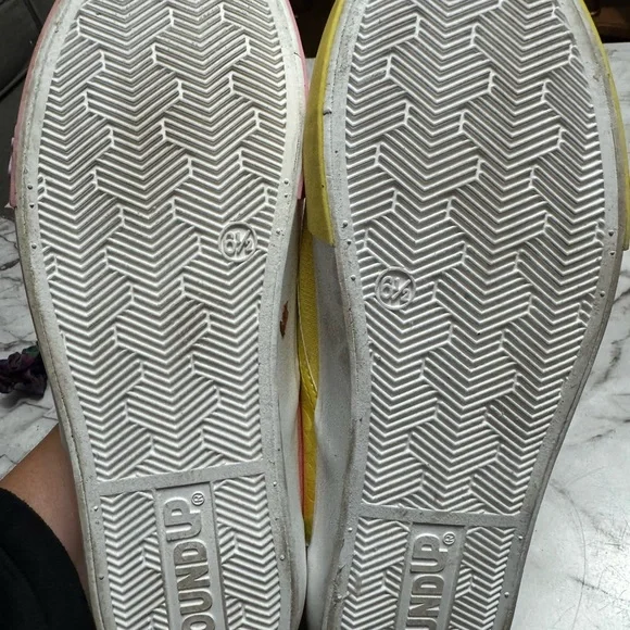 SpongeBob SquarePants Pink and Yellow Character Slip-Ons - Picture 3 of 3